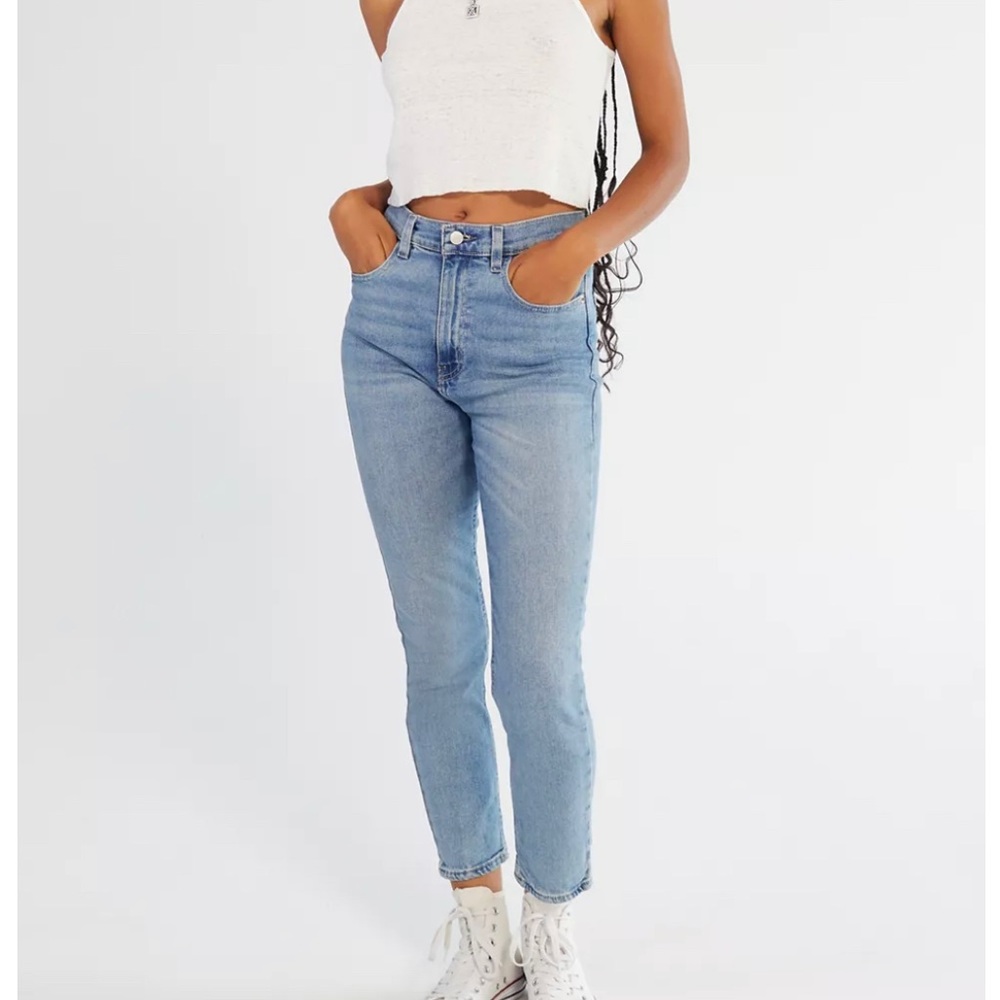 Urban Outfitters BDG High-Waisted Girlfriend Jean